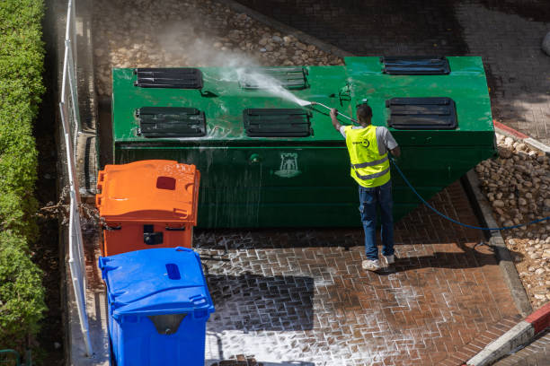 Best Roof Power Washing Services  in Geneva, OH